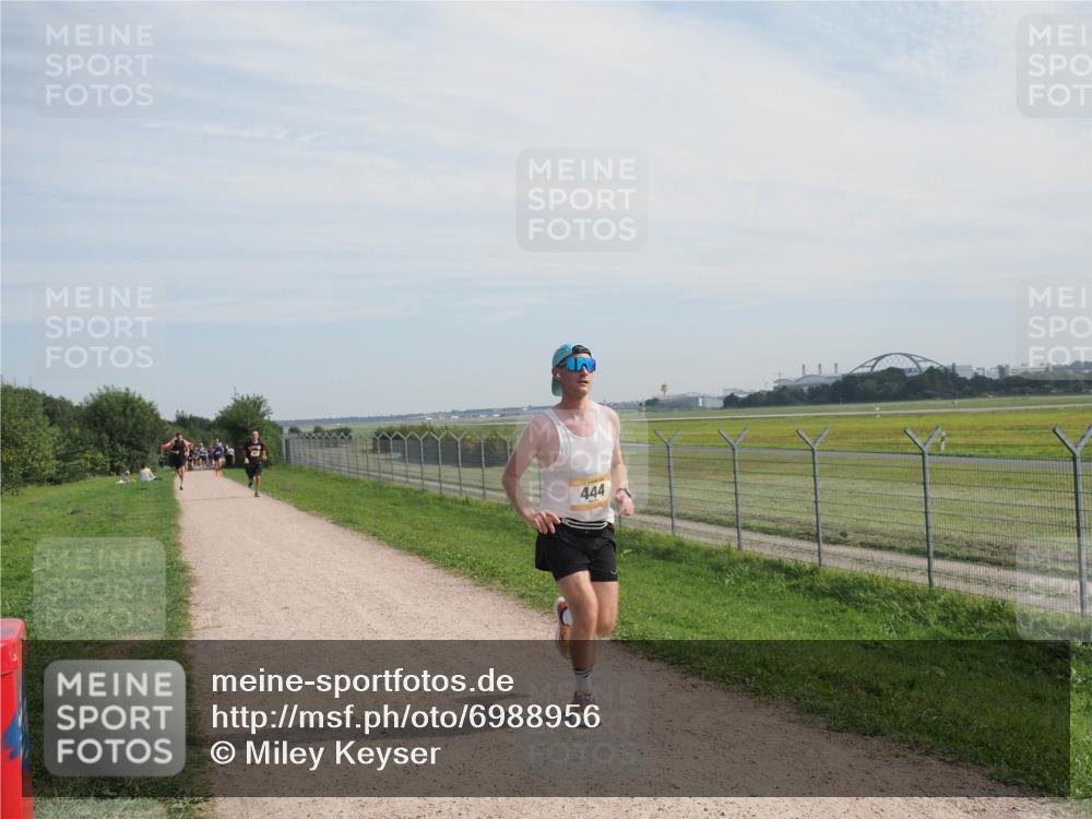 08.09.2024 - Airport Race Miley Keyser http://msf.ph/oto/6988956 08.09.2024 12:03:43 Laufen OLYMPUS, DIGITAL, CAMERA meine-sportfotos.de
