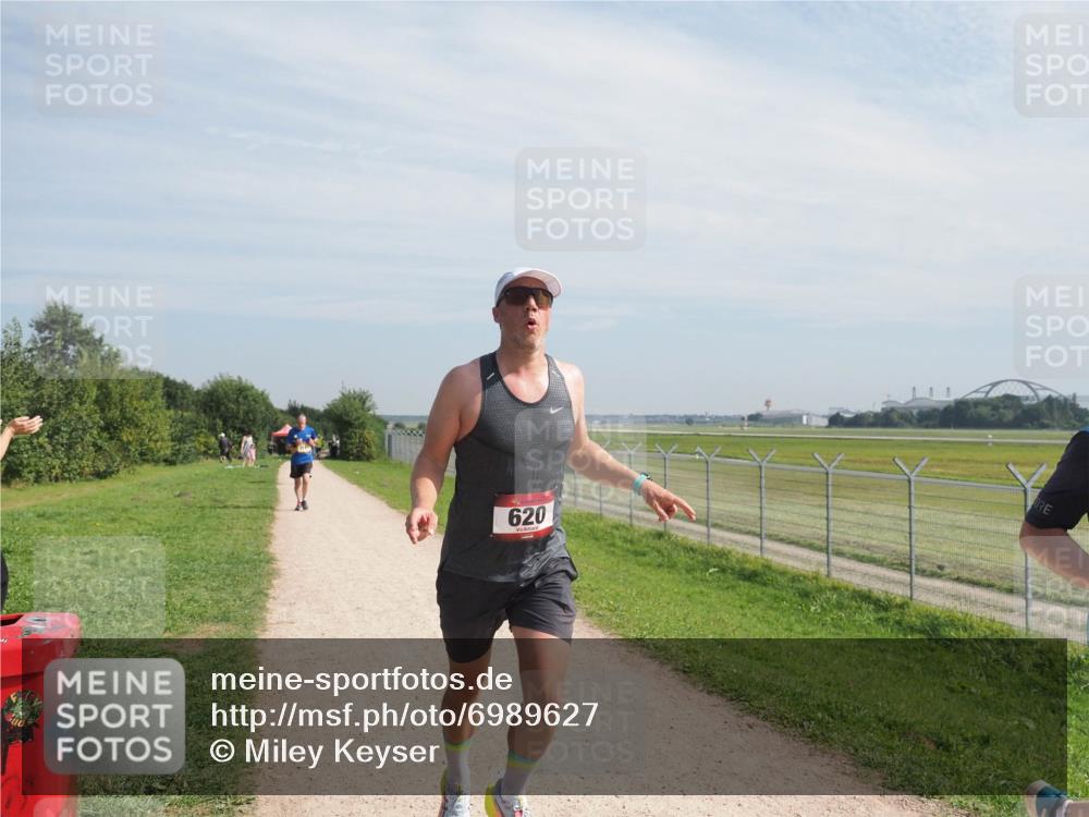08.09.2024 - Airport Race Miley Keyser http://msf.ph/oto/6989627 08.09.2024 12:05:46 Laufen OLYMPUS, DIGITAL, CAMERA meine-sportfotos.de