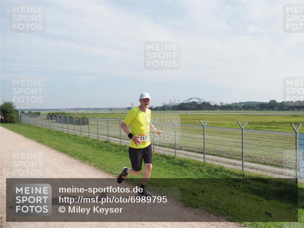08.09.2024 - Airport Race Miley Keyser http://msf.ph/oto/6989795 08.09.2024 12:06:08 Laufen OLYMPUS, DIGITAL, CAMERA meine-sportfotos.de