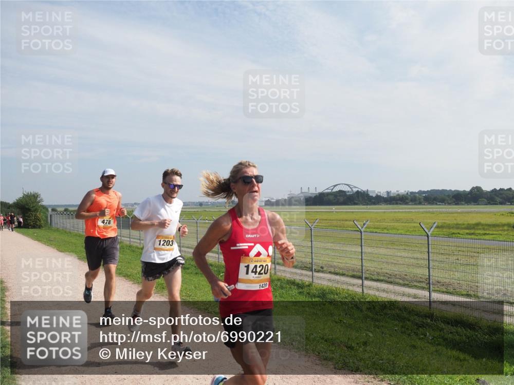 08.09.2024 - Airport Race Miley Keyser http://msf.ph/oto/6990221 08.09.2024 12:07:36 Laufen OLYMPUS, DIGITAL, CAMERA meine-sportfotos.de