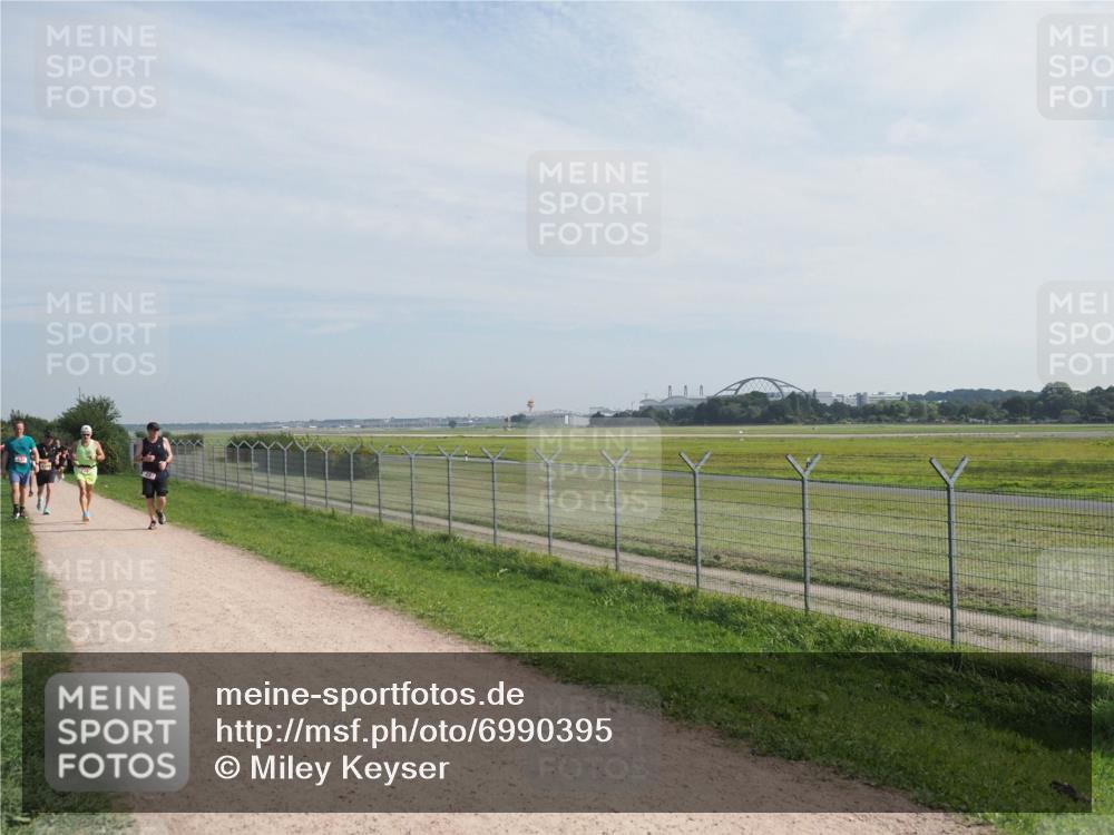 08.09.2024 - Airport Race Miley Keyser http://msf.ph/oto/6990395 08.09.2024 12:08:13 Laufen OLYMPUS, DIGITAL, CAMERA meine-sportfotos.de