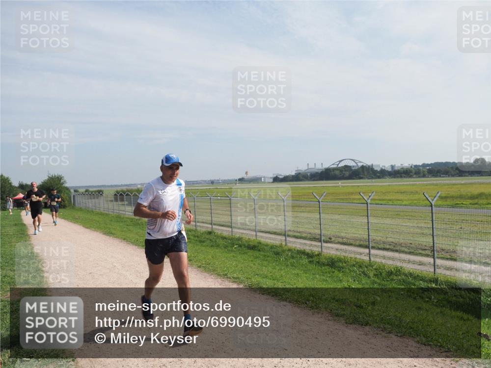08.09.2024 - Airport Race Miley Keyser http://msf.ph/oto/6990495 08.09.2024 12:08:23 Laufen OLYMPUS, DIGITAL, CAMERA meine-sportfotos.de