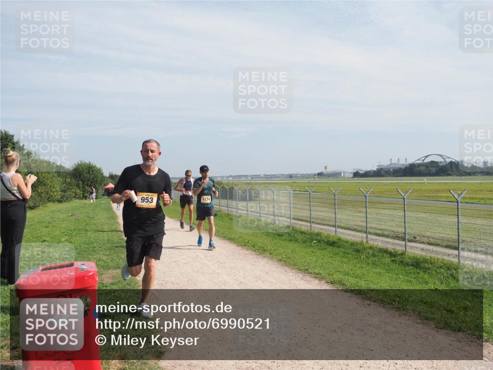 08.09.2024 - Airport Race Miley Keyser http://msf.ph/oto/6990521 08.09.2024 12:08:26 Laufen OLYMPUS, DIGITAL, CAMERA meine-sportfotos.de