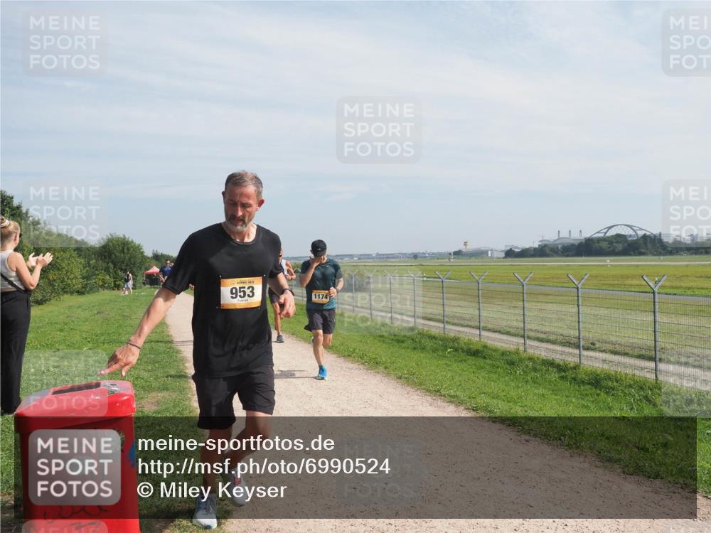08.09.2024 - Airport Race Miley Keyser http://msf.ph/oto/6990524 08.09.2024 12:08:27 Laufen OLYMPUS, DIGITAL, CAMERA meine-sportfotos.de