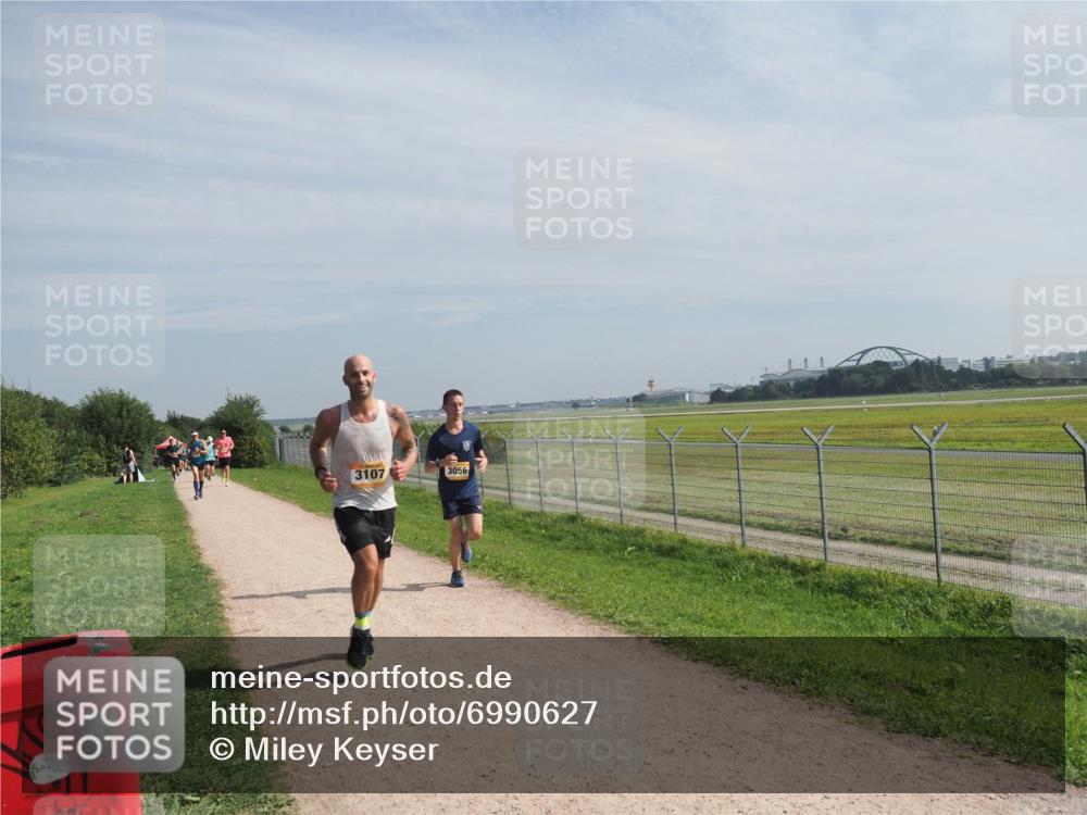 08.09.2024 - Airport Race Miley Keyser http://msf.ph/oto/6990627 08.09.2024 12:08:38 Laufen OLYMPUS, DIGITAL, CAMERA meine-sportfotos.de