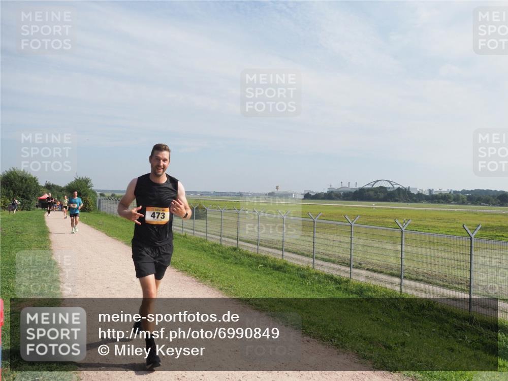 08.09.2024 - Airport Race Miley Keyser http://msf.ph/oto/6990849 08.09.2024 12:08:54 Laufen OLYMPUS, DIGITAL, CAMERA meine-sportfotos.de