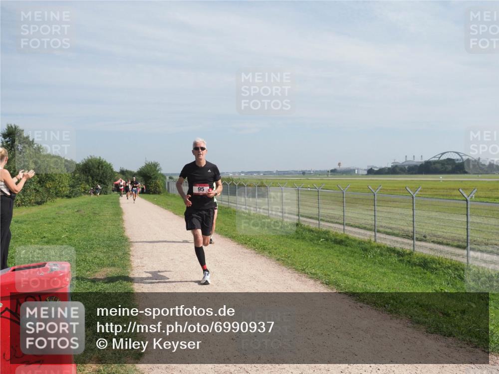 08.09.2024 - Airport Race Miley Keyser http://msf.ph/oto/6990937 08.09.2024 12:09:04 Laufen OLYMPUS, DIGITAL, CAMERA meine-sportfotos.de