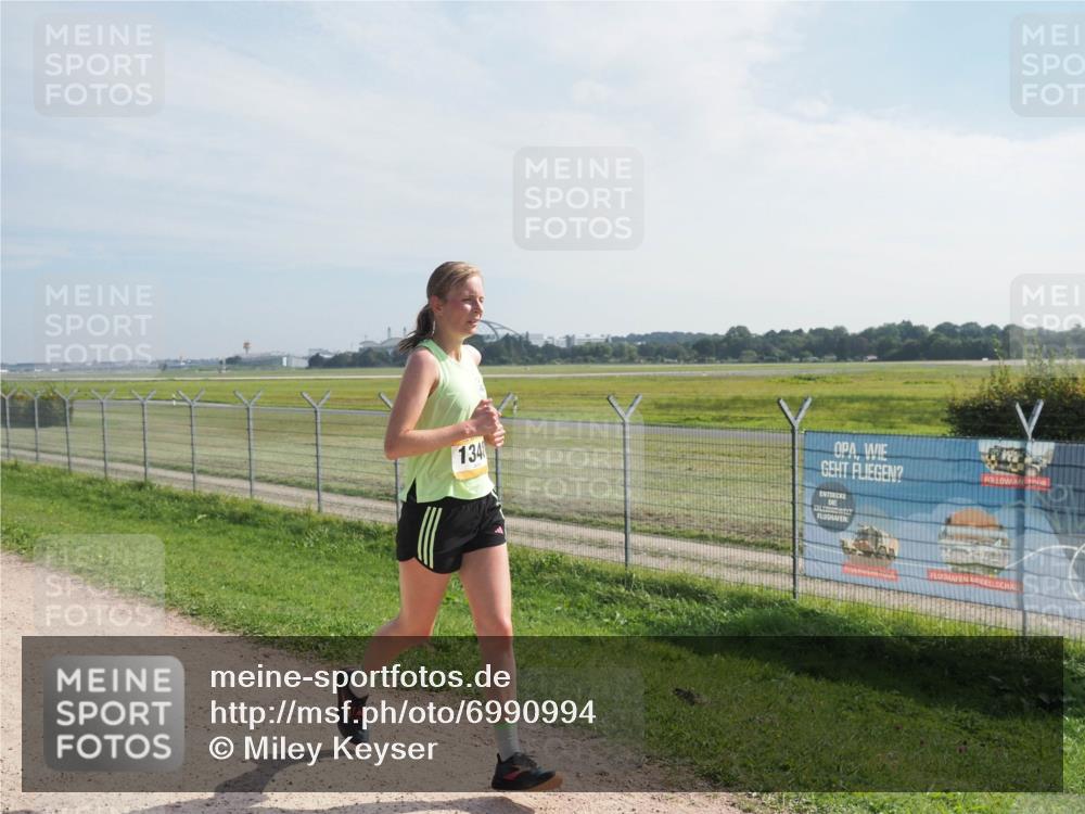 08.09.2024 - Airport Race Miley Keyser http://msf.ph/oto/6990994 08.09.2024 12:09:07 Laufen OLYMPUS, DIGITAL, CAMERA meine-sportfotos.de
