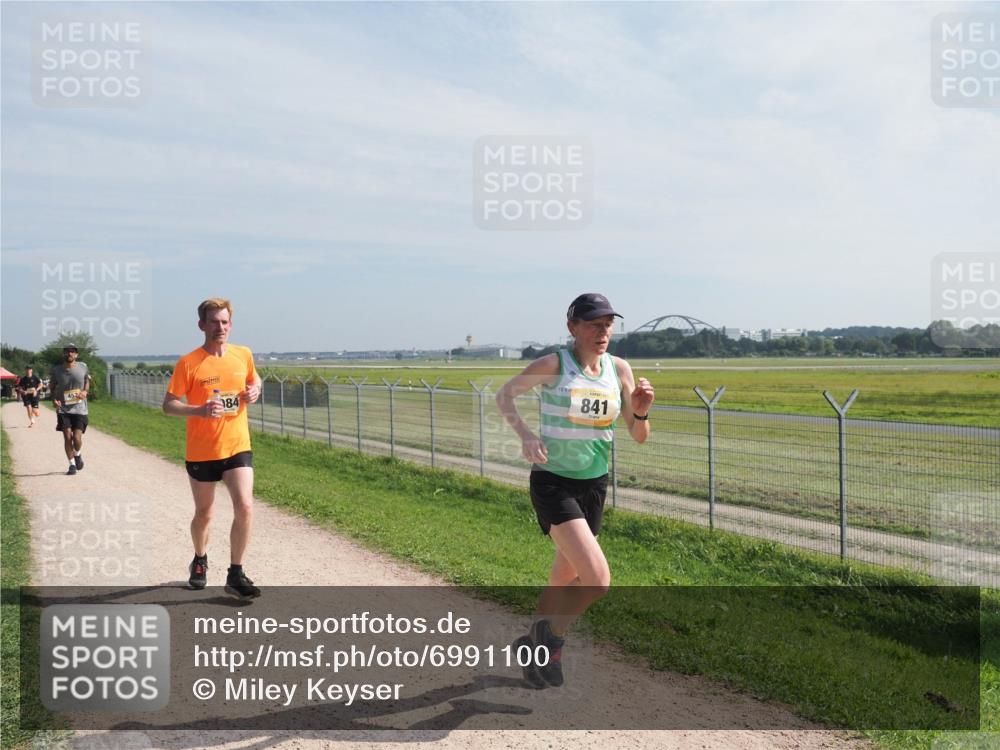 08.09.2024 - Airport Race Miley Keyser http://msf.ph/oto/6991100 08.09.2024 12:09:28 Laufen OLYMPUS, DIGITAL, CAMERA meine-sportfotos.de