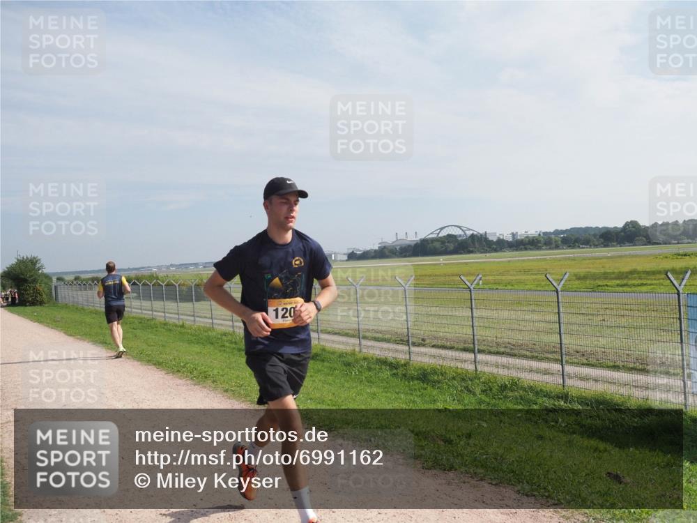 08.09.2024 - Airport Race Miley Keyser http://msf.ph/oto/6991162 08.09.2024 12:09:36 Laufen OLYMPUS, DIGITAL, CAMERA meine-sportfotos.de