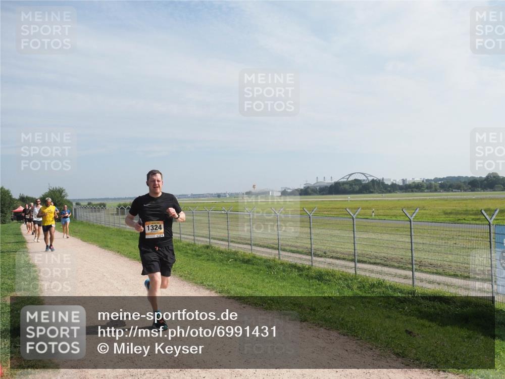 08.09.2024 - Airport Race Miley Keyser http://msf.ph/oto/6991431 08.09.2024 12:10:27 Laufen OLYMPUS, DIGITAL, CAMERA meine-sportfotos.de
