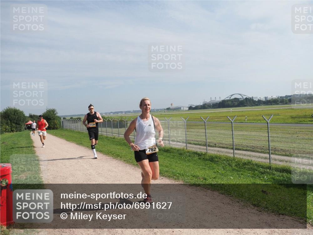 08.09.2024 - Airport Race Miley Keyser http://msf.ph/oto/6991627 08.09.2024 12:10:47 Laufen OLYMPUS, DIGITAL, CAMERA meine-sportfotos.de