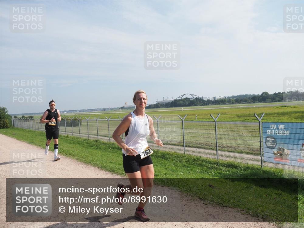 08.09.2024 - Airport Race Miley Keyser http://msf.ph/oto/6991630 08.09.2024 12:10:47 Laufen OLYMPUS, DIGITAL, CAMERA meine-sportfotos.de