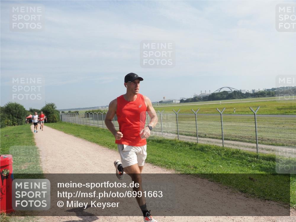 08.09.2024 - Airport Race Miley Keyser http://msf.ph/oto/6991663 08.09.2024 12:10:51 Laufen OLYMPUS, DIGITAL, CAMERA meine-sportfotos.de
