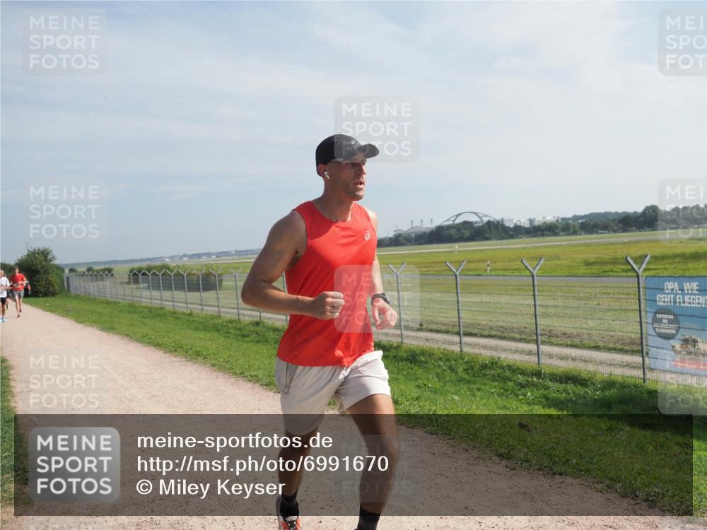08.09.2024 - Airport Race Miley Keyser http://msf.ph/oto/6991670 08.09.2024 12:10:51 Laufen OLYMPUS, DIGITAL, CAMERA meine-sportfotos.de