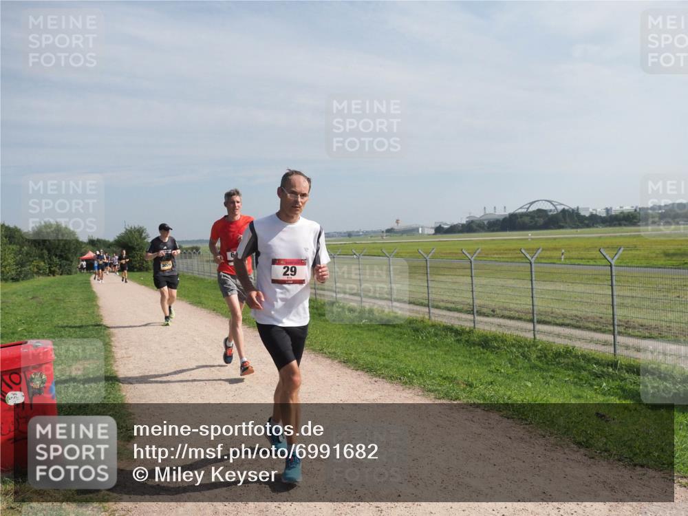 08.09.2024 - Airport Race Miley Keyser http://msf.ph/oto/6991682 08.09.2024 12:10:59 Laufen OLYMPUS, DIGITAL, CAMERA meine-sportfotos.de