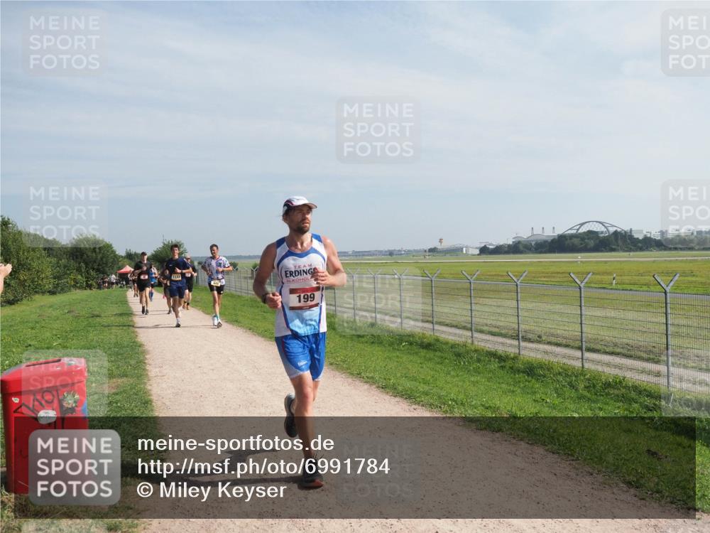 08.09.2024 - Airport Race Miley Keyser http://msf.ph/oto/6991784 08.09.2024 12:11:13 Laufen OLYMPUS, DIGITAL, CAMERA meine-sportfotos.de