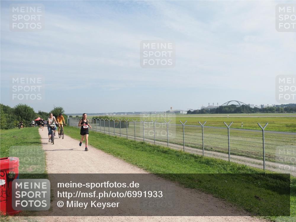08.09.2024 - Airport Race Miley Keyser http://msf.ph/oto/6991933 08.09.2024 12:11:25 Laufen OLYMPUS, DIGITAL, CAMERA meine-sportfotos.de