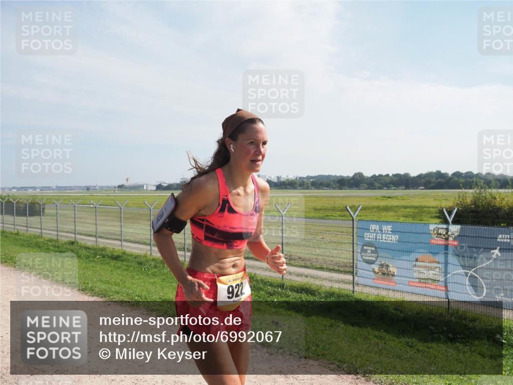 08.09.2024 - Airport Race Miley Keyser http://msf.ph/oto/6992067 08.09.2024 12:11:48 Laufen OLYMPUS, DIGITAL, CAMERA meine-sportfotos.de