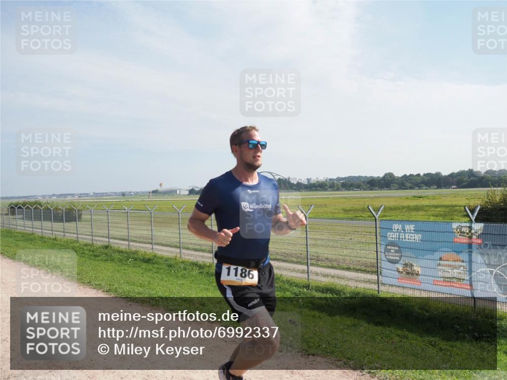 08.09.2024 - Airport Race Miley Keyser http://msf.ph/oto/6992337 08.09.2024 12:12:07 Laufen OLYMPUS, DIGITAL, CAMERA meine-sportfotos.de