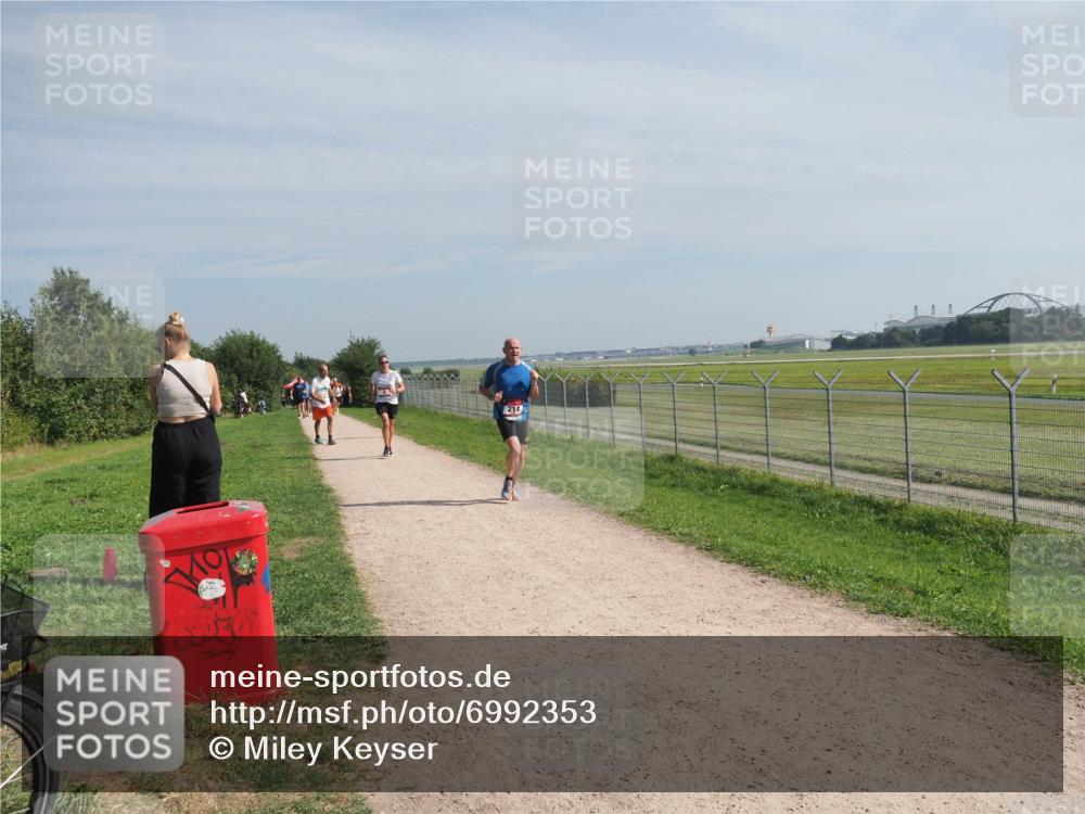 08.09.2024 - Airport Race Miley Keyser http://msf.ph/oto/6992353 08.09.2024 12:12:12 Laufen OLYMPUS, DIGITAL, CAMERA meine-sportfotos.de