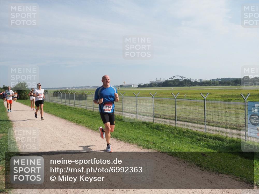 08.09.2024 - Airport Race Miley Keyser http://msf.ph/oto/6992363 08.09.2024 12:12:13 Laufen OLYMPUS, DIGITAL, CAMERA meine-sportfotos.de