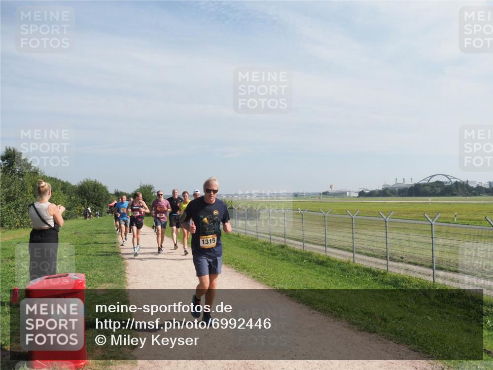 08.09.2024 - Airport Race Miley Keyser http://msf.ph/oto/6992446 08.09.2024 12:12:25 Laufen OLYMPUS, DIGITAL, CAMERA meine-sportfotos.de