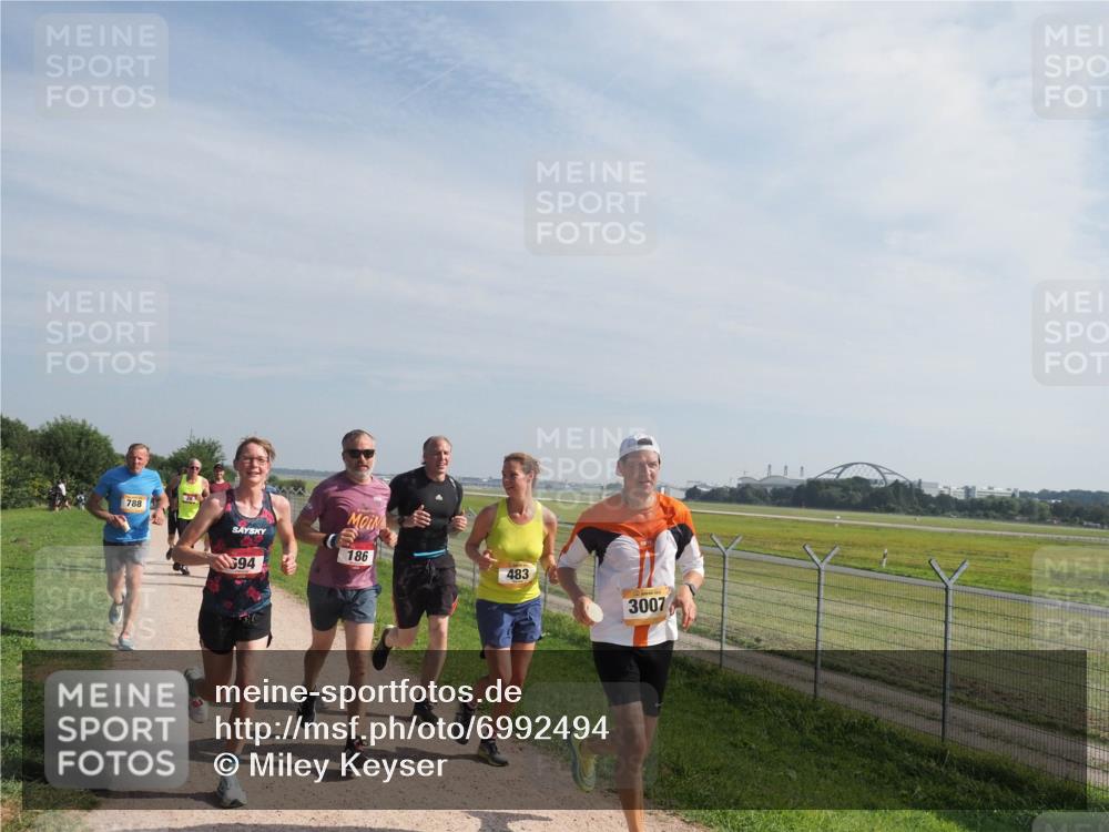 08.09.2024 - Airport Race Miley Keyser http://msf.ph/oto/6992494 08.09.2024 12:12:27 Laufen OLYMPUS, DIGITAL, CAMERA meine-sportfotos.de