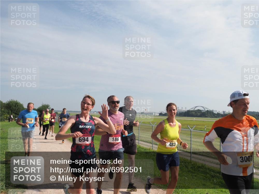 08.09.2024 - Airport Race Miley Keyser http://msf.ph/oto/6992501 08.09.2024 12:12:28 Laufen OLYMPUS, DIGITAL, CAMERA meine-sportfotos.de