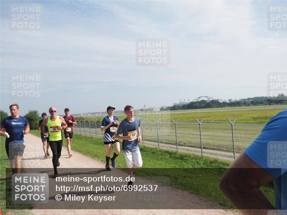 08.09.2024 - Airport Race Miley Keyser http://msf.ph/oto/6992537 08.09.2024 12:12:31 Laufen OLYMPUS, DIGITAL, CAMERA meine-sportfotos.de