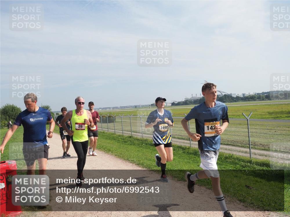 08.09.2024 - Airport Race Miley Keyser http://msf.ph/oto/6992543 08.09.2024 12:12:31 Laufen OLYMPUS, DIGITAL, CAMERA meine-sportfotos.de