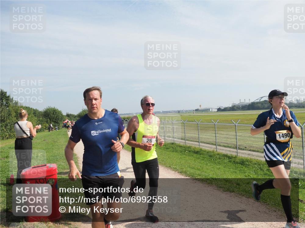 08.09.2024 - Airport Race Miley Keyser http://msf.ph/oto/6992558 08.09.2024 12:12:32 Laufen OLYMPUS, DIGITAL, CAMERA meine-sportfotos.de