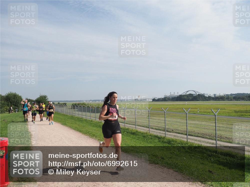 08.09.2024 - Airport Race Miley Keyser http://msf.ph/oto/6992615 08.09.2024 12:12:41 Laufen OLYMPUS, DIGITAL, CAMERA meine-sportfotos.de