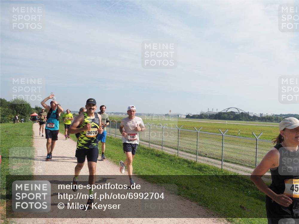08.09.2024 - Airport Race Miley Keyser http://msf.ph/oto/6992704 08.09.2024 12:12:46 Laufen OLYMPUS, DIGITAL, CAMERA meine-sportfotos.de