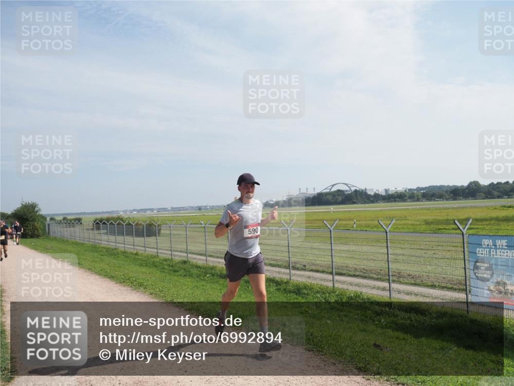 08.09.2024 - Airport Race Miley Keyser http://msf.ph/oto/6992894 08.09.2024 12:13:06 Laufen OLYMPUS, DIGITAL, CAMERA meine-sportfotos.de
