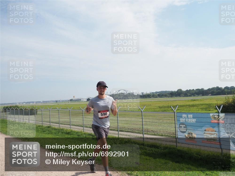 08.09.2024 - Airport Race Miley Keyser http://msf.ph/oto/6992901 08.09.2024 12:13:06 Laufen OLYMPUS, DIGITAL, CAMERA meine-sportfotos.de