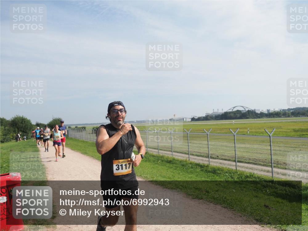 08.09.2024 - Airport Race Miley Keyser http://msf.ph/oto/6992943 08.09.2024 12:13:13 Laufen OLYMPUS, DIGITAL, CAMERA meine-sportfotos.de