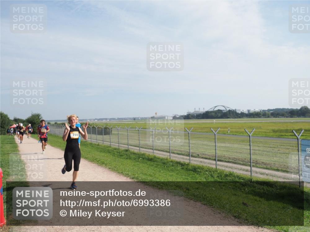 08.09.2024 - Airport Race Miley Keyser http://msf.ph/oto/6993386 08.09.2024 12:13:54 Laufen OLYMPUS, DIGITAL, CAMERA meine-sportfotos.de