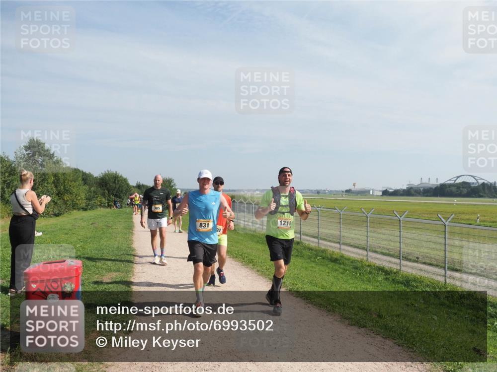 08.09.2024 - Airport Race Miley Keyser http://msf.ph/oto/6993502 08.09.2024 12:14:05 Laufen OLYMPUS, DIGITAL, CAMERA meine-sportfotos.de