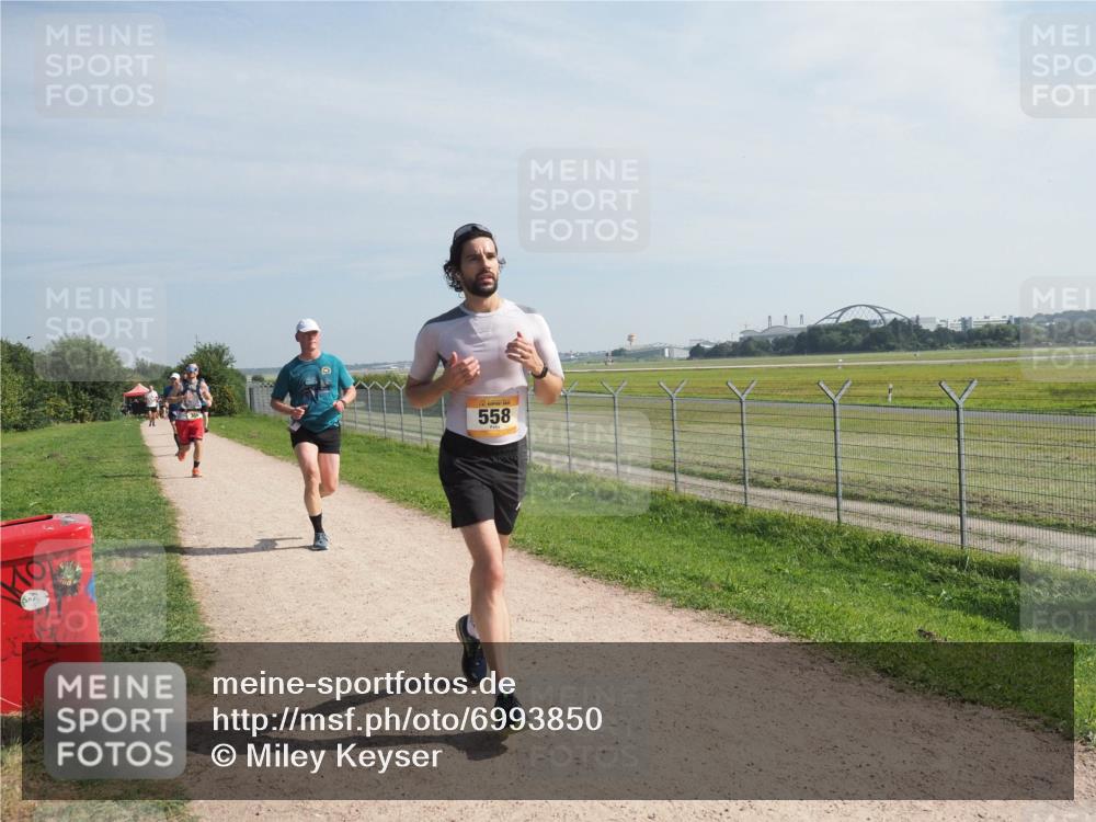 08.09.2024 - Airport Race Miley Keyser http://msf.ph/oto/6993850 08.09.2024 12:14:32 Laufen OLYMPUS, DIGITAL, CAMERA meine-sportfotos.de