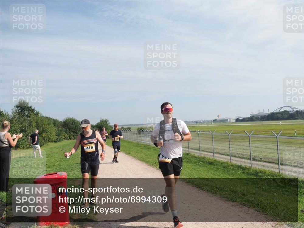 08.09.2024 - Airport Race Miley Keyser http://msf.ph/oto/6994309 08.09.2024 12:15:11 Laufen OLYMPUS, DIGITAL, CAMERA meine-sportfotos.de