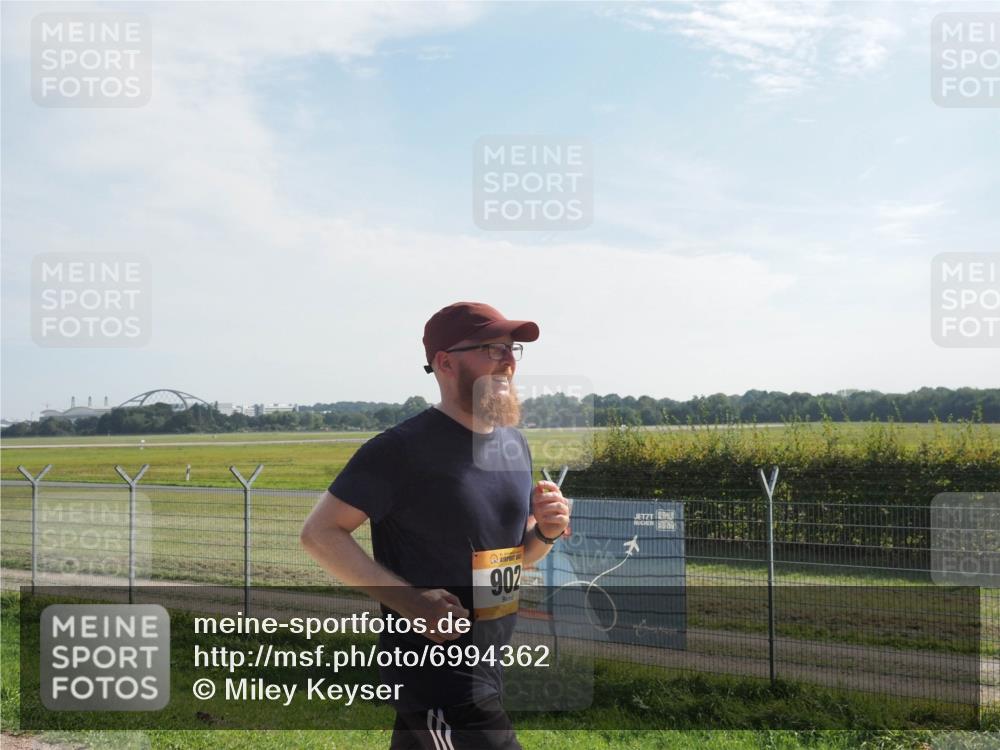 08.09.2024 - Airport Race Miley Keyser http://msf.ph/oto/6994362 08.09.2024 12:15:15 Laufen OLYMPUS, DIGITAL, CAMERA meine-sportfotos.de