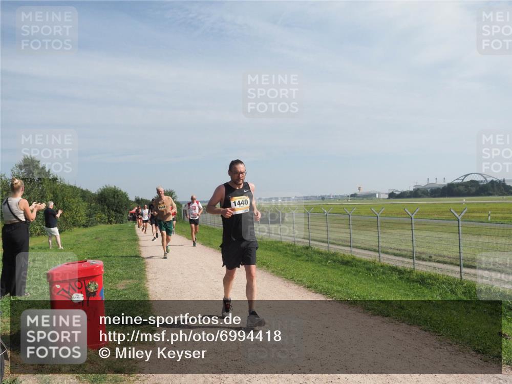 08.09.2024 - Airport Race Miley Keyser http://msf.ph/oto/6994418 08.09.2024 12:15:21 Laufen OLYMPUS, DIGITAL, CAMERA meine-sportfotos.de