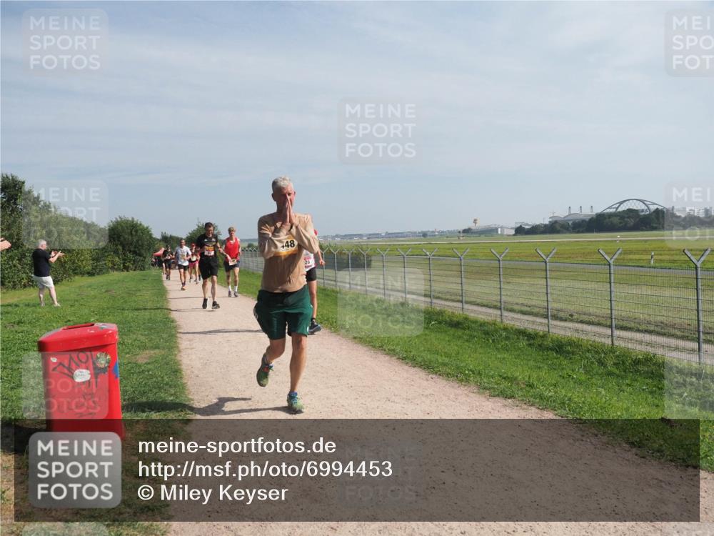 08.09.2024 - Airport Race Miley Keyser http://msf.ph/oto/6994453 08.09.2024 12:15:24 Laufen OLYMPUS, DIGITAL, CAMERA meine-sportfotos.de