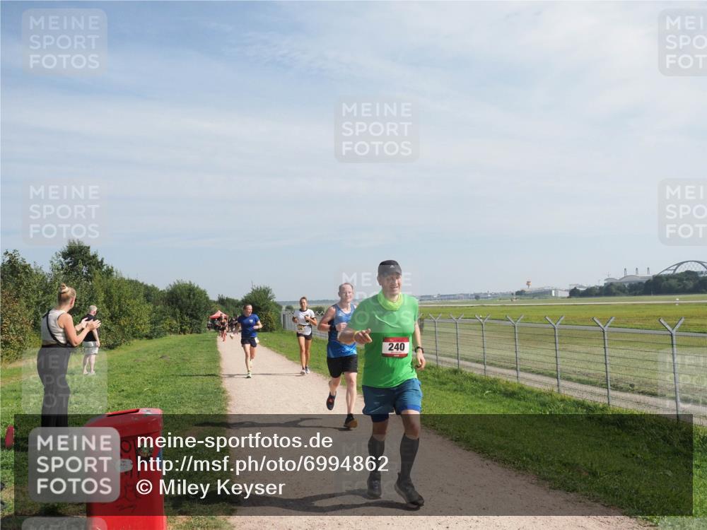 08.09.2024 - Airport Race Miley Keyser http://msf.ph/oto/6994862 08.09.2024 12:16:00 Laufen OLYMPUS, DIGITAL, CAMERA meine-sportfotos.de