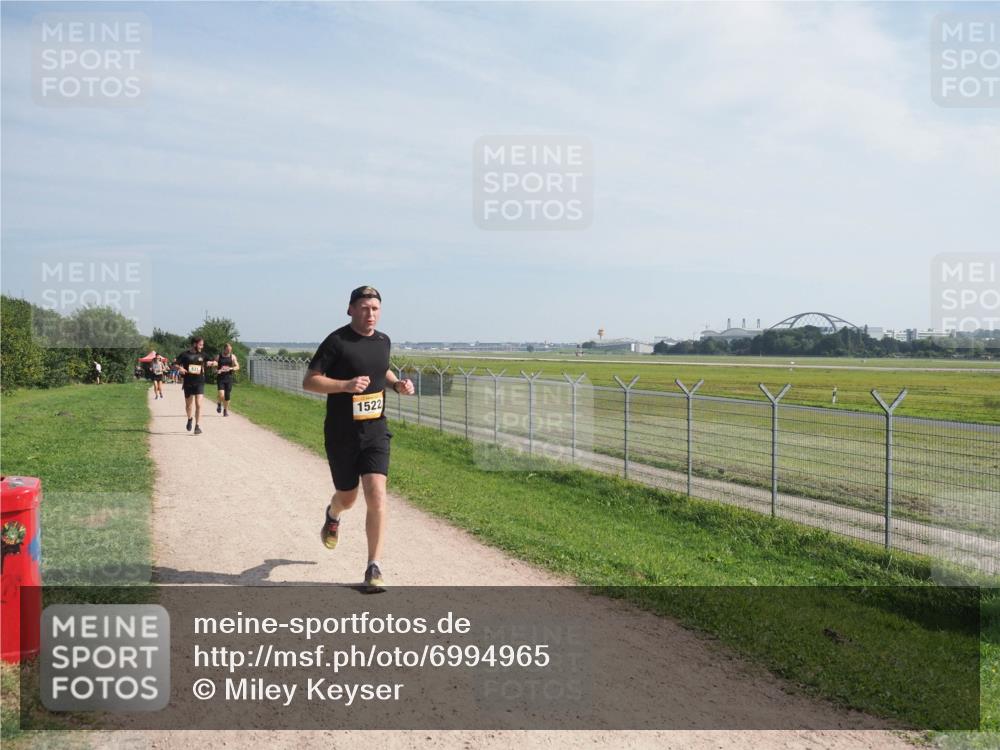 08.09.2024 - Airport Race Miley Keyser http://msf.ph/oto/6994965 08.09.2024 12:16:15 Laufen OLYMPUS, DIGITAL, CAMERA meine-sportfotos.de