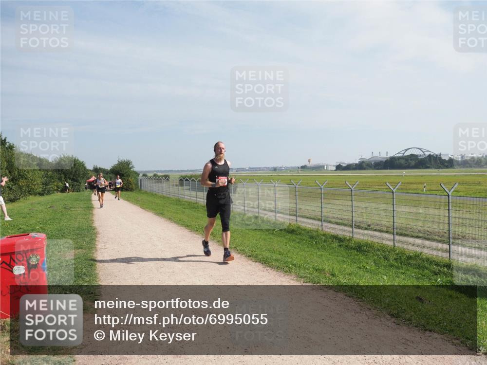 08.09.2024 - Airport Race Miley Keyser http://msf.ph/oto/6995055 08.09.2024 12:16:21 Laufen OLYMPUS, DIGITAL, CAMERA meine-sportfotos.de