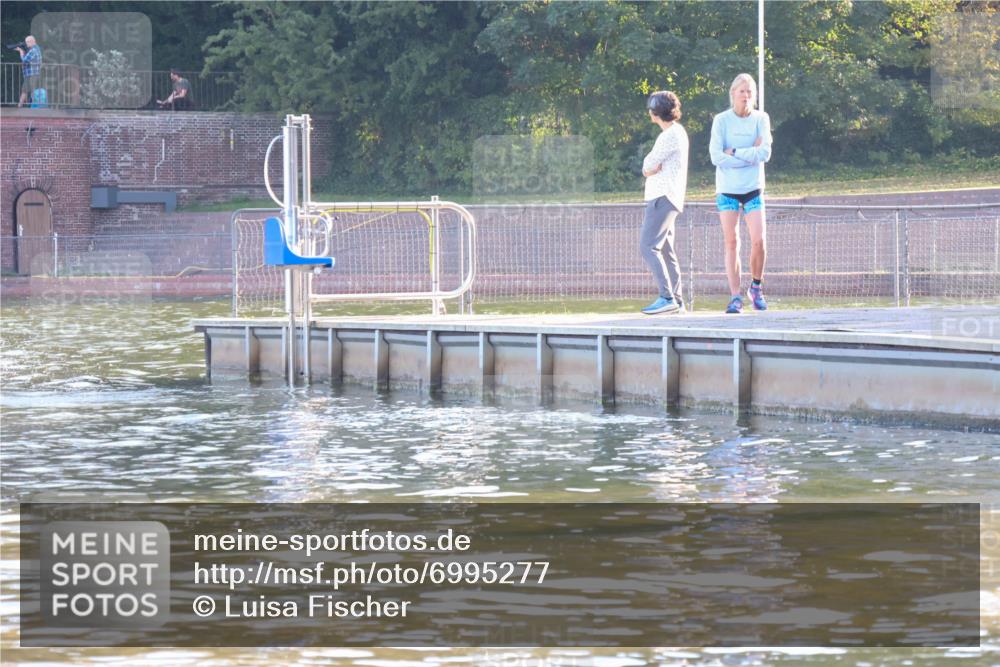 08.09.2024 - Stadtparktriathlon Luisa Fischer http://msf.ph/oto/6995277 08.09.2024 08:44:44 Schwimmen  meine-sportfotos.de