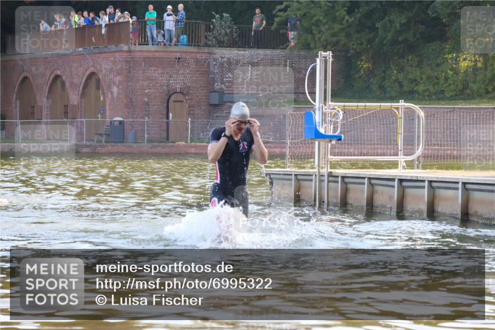 08.09.2024 - Stadtparktriathlon Luisa Fischer http://msf.ph/oto/6995322 08.09.2024 08:45:07 Schwimmen 87 meine-sportfotos.de
