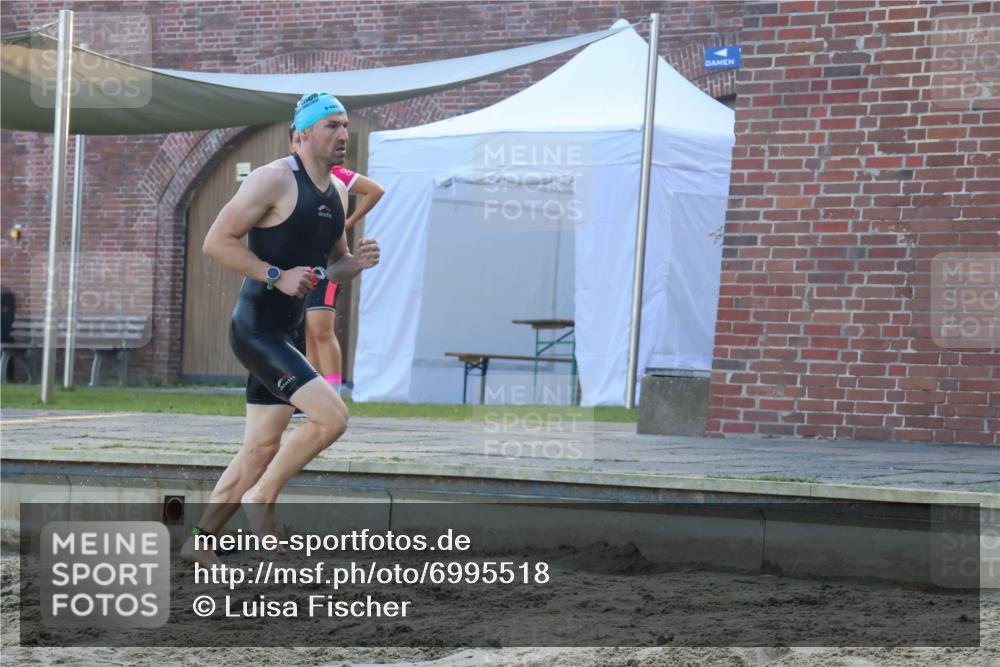 08.09.2024 - Stadtparktriathlon Luisa Fischer http://msf.ph/oto/6995518 08.09.2024 08:45:49 Schwimmen 56, 59 meine-sportfotos.de